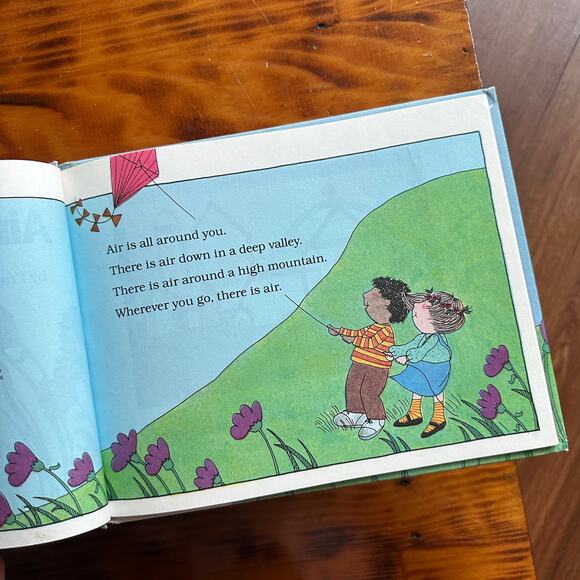 Vintage 1986 Air Is All Around You Science Hardcover Book - Picture 3 of 10